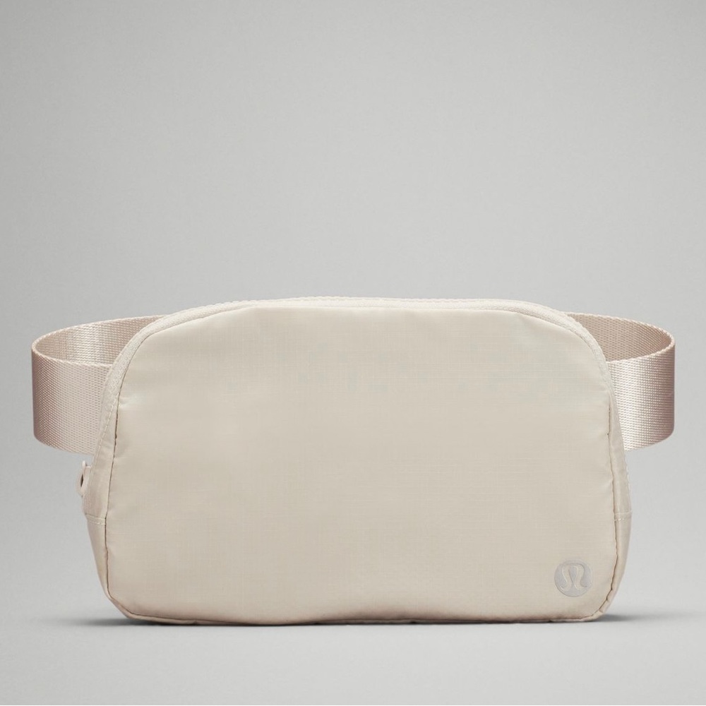 Lululemon belt bag